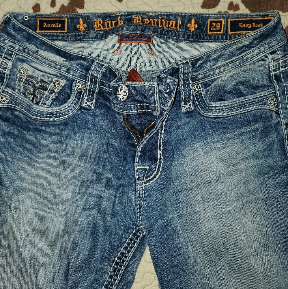 Rock Revival Light wash jeans!